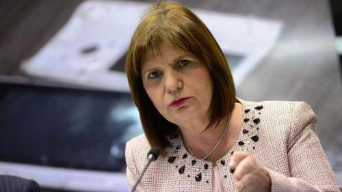 Bullrich reveló la charla con Milei durante los incidentes en el Congreso: 