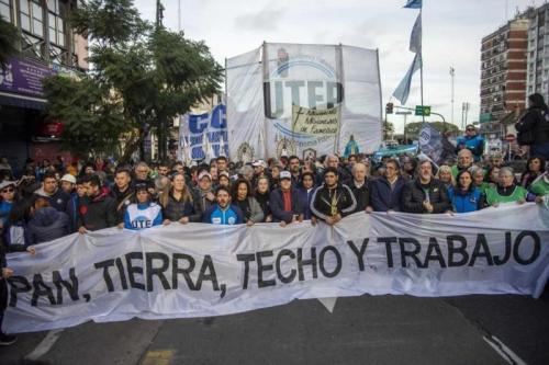 La CGT y los movimientos sociales marcharon por San Cayetano